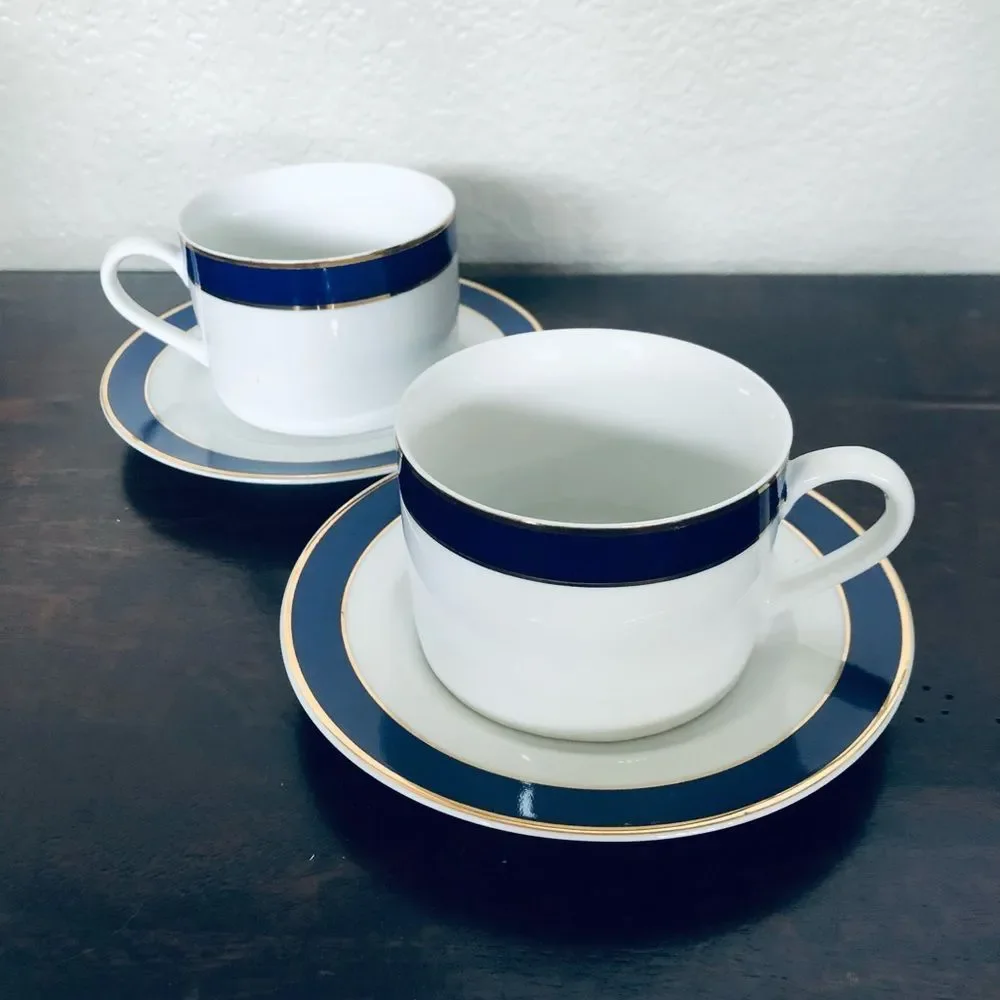 Crate & Barrel 4-pc Coffee Tea Cups Plates Set